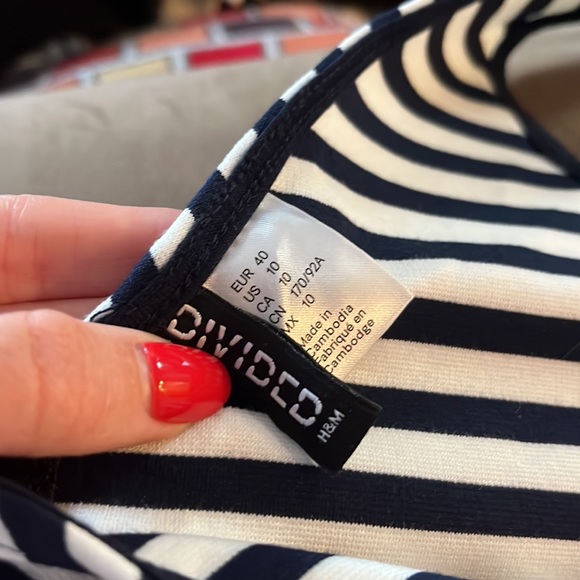 H&M peplum navy striped dress - Picture 4 of 4